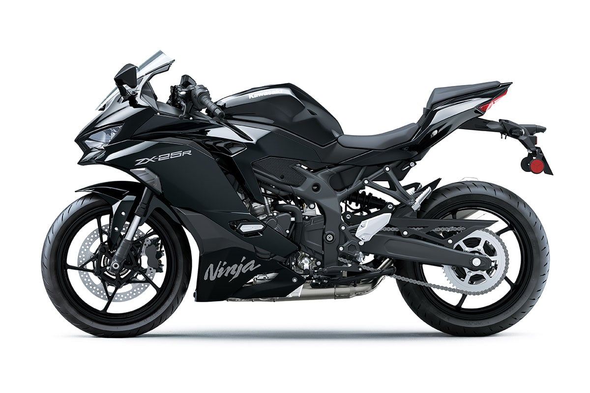 カワサキ「Ninja ZX-25R SE」の2027年モデル