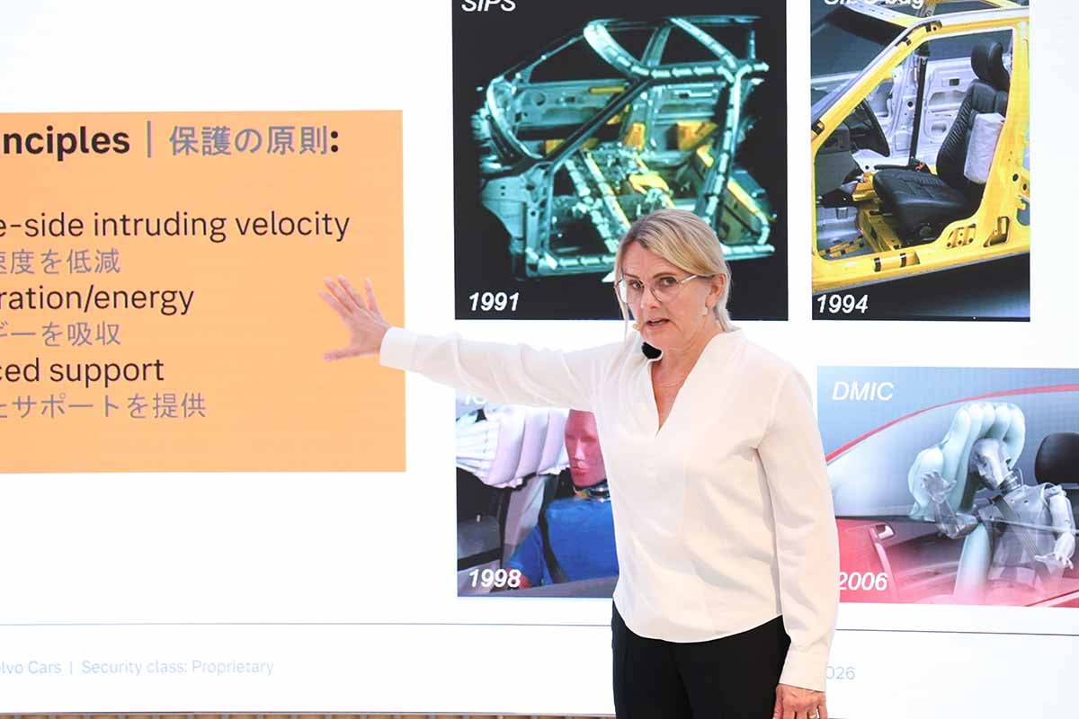 スウェーデンの「ボルボ・カーズ セーフティセンター」で長年安全研究・開発を担うロッタ・ヤコブソン博士を招いて開催された安全セミナーの様子