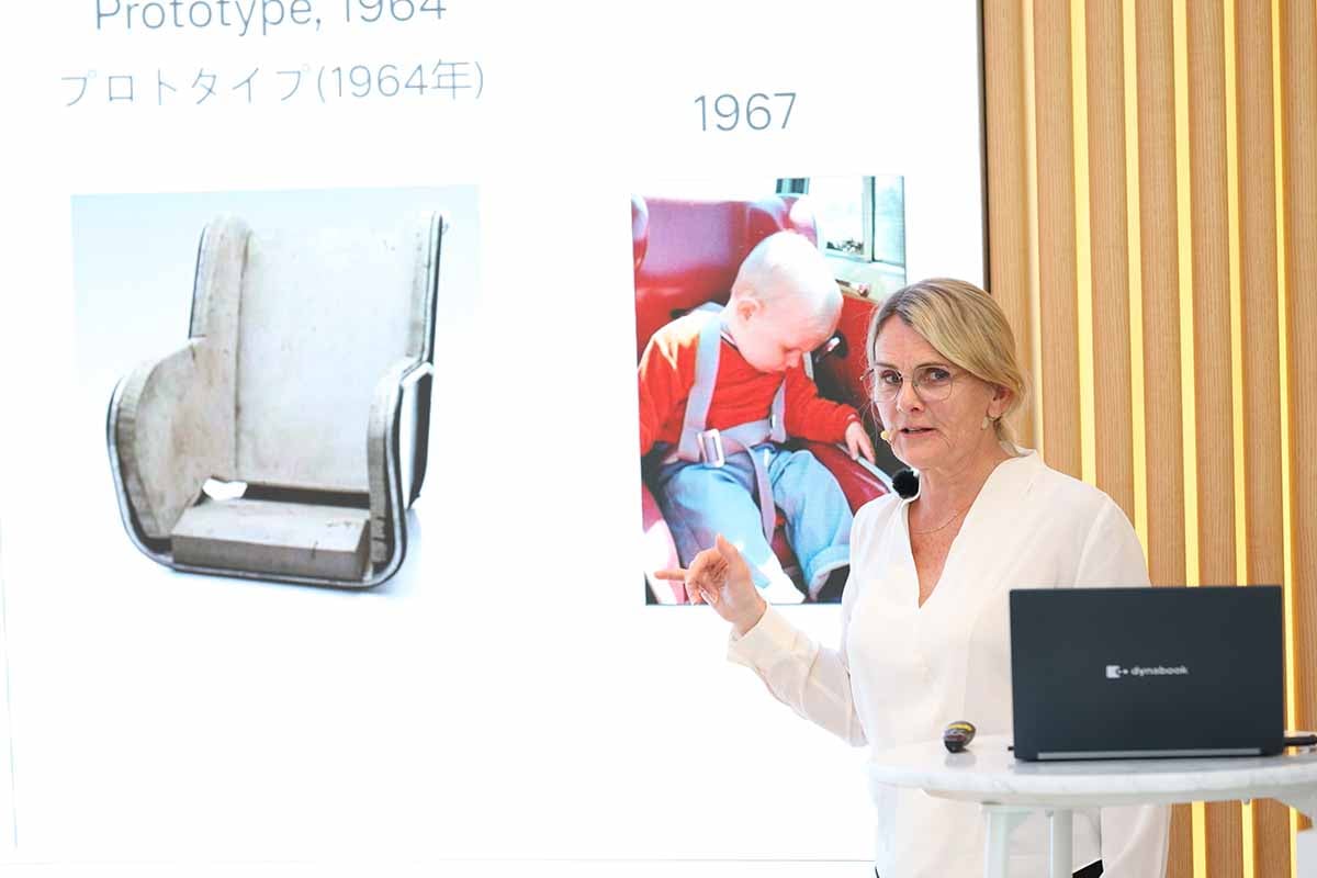 スウェーデンの「ボルボ・カーズ セーフティセンター」で長年安全研究・開発を担うロッタ・ヤコブソン博士を招いて開催された安全セミナーの様子