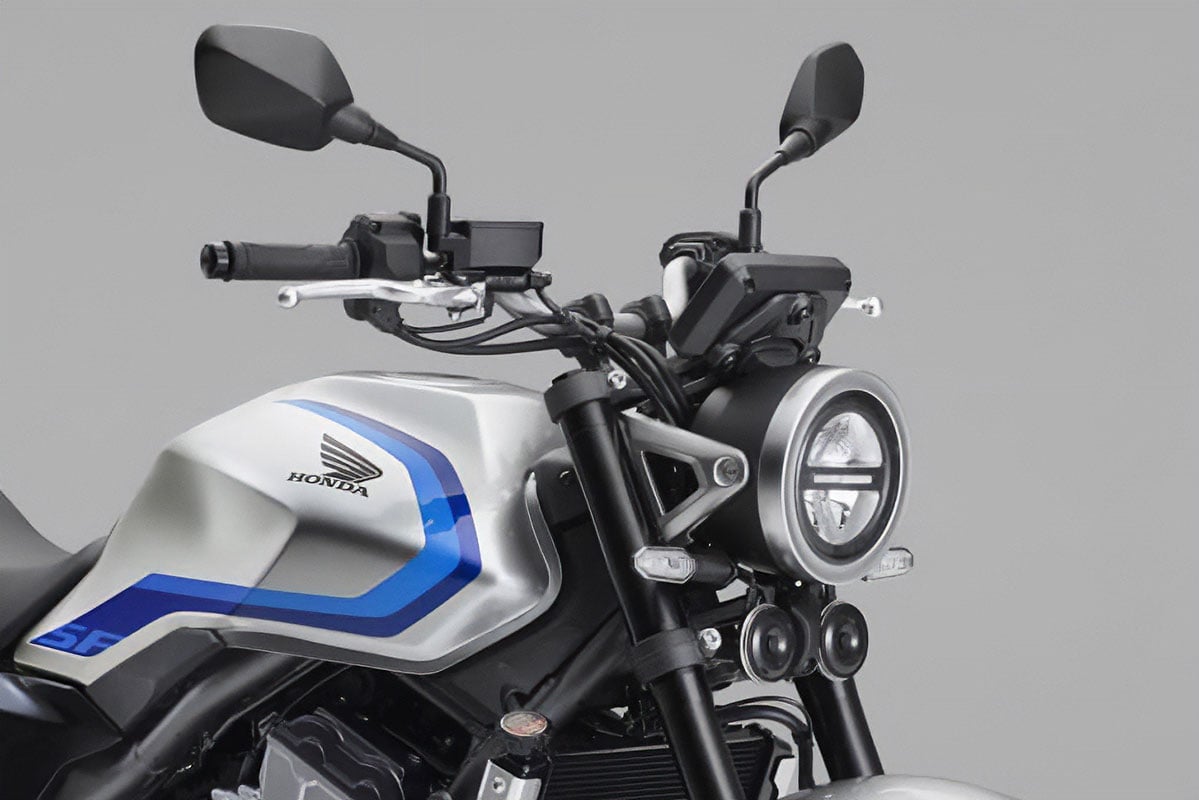 ホンダ「CB400スーパーフォア Eクラッチ」