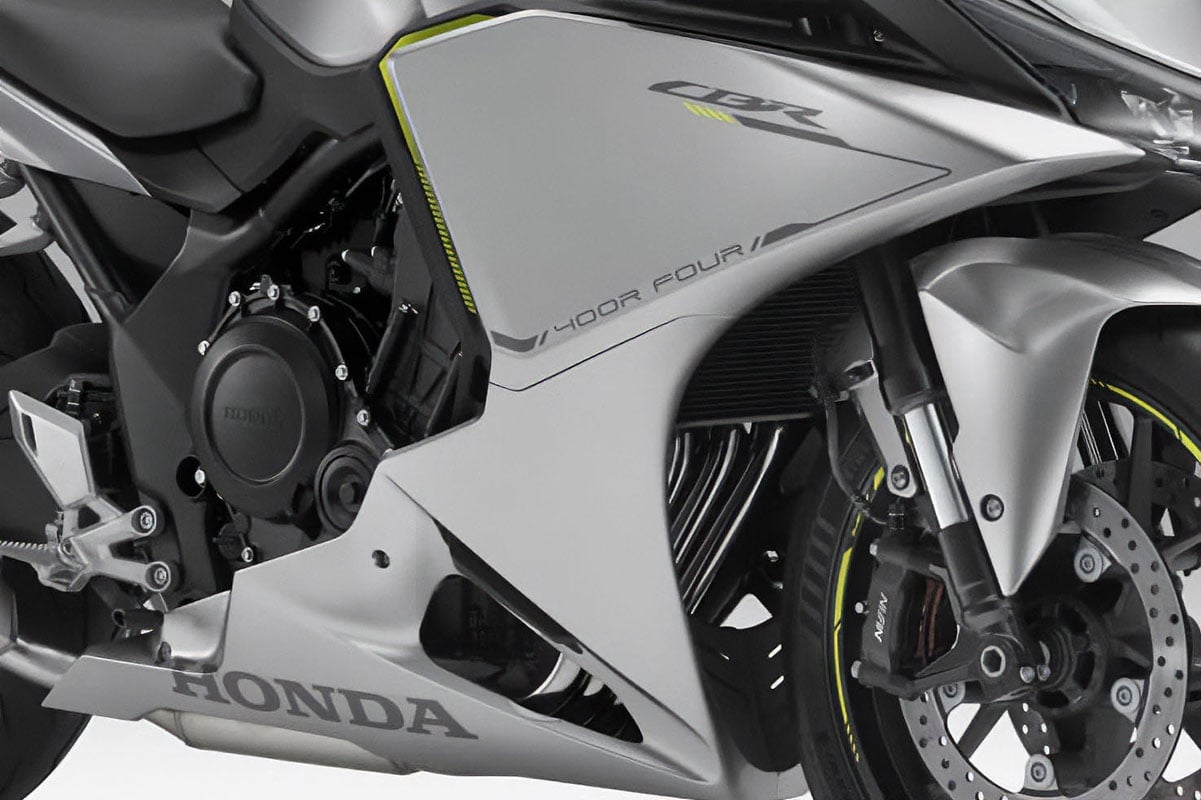 ホンダ「CBR400Rフォア Eクラッチ」