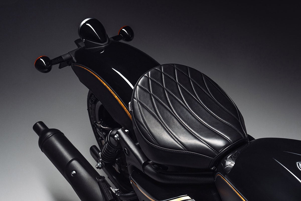 ロイヤルエンフィールド「ショットガン650×ラフ・クラフツ・エディション」