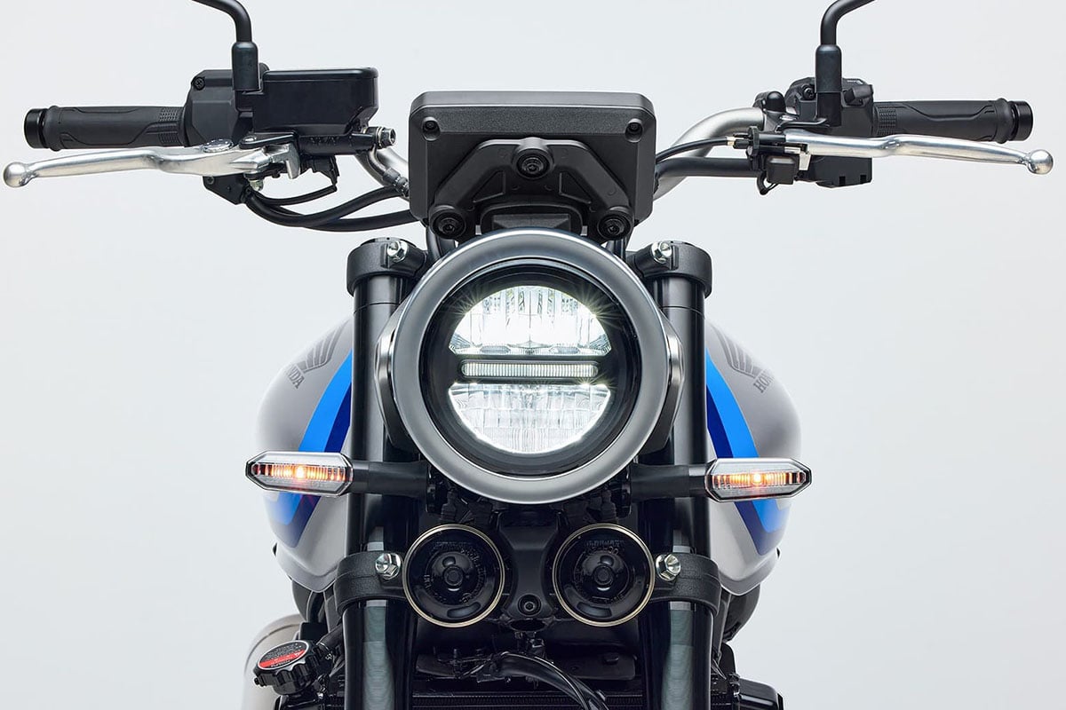 ホンダ「CB400スーパーフォア Eクラッチ」