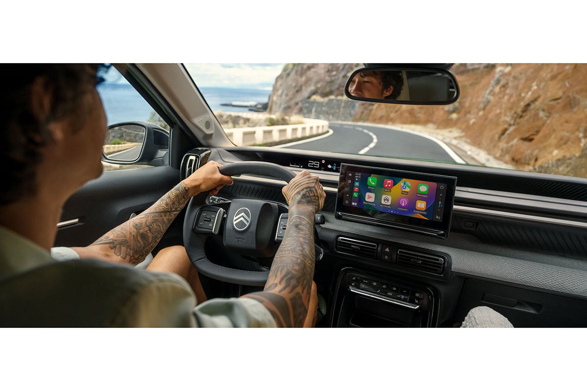 シトロエン新型「C3エアクロス ハイブリッド」