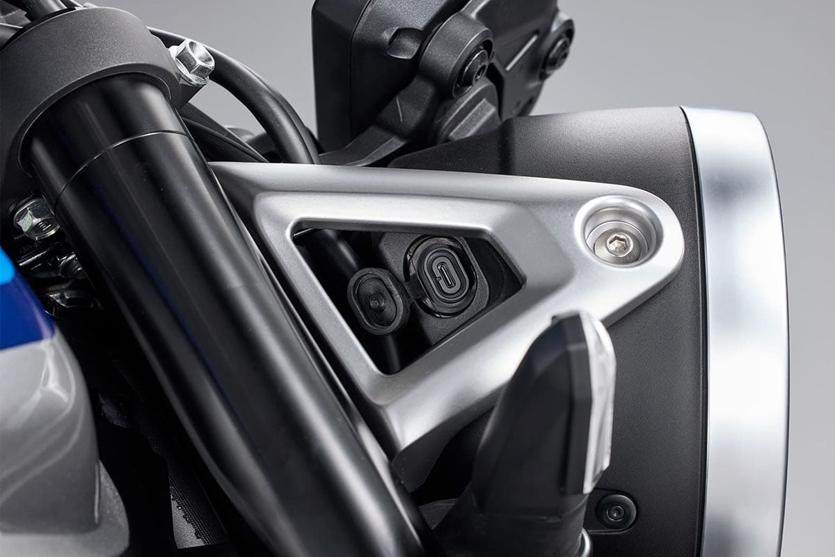 ホンダ「CB400スーパーフォア Eクラッチ」
