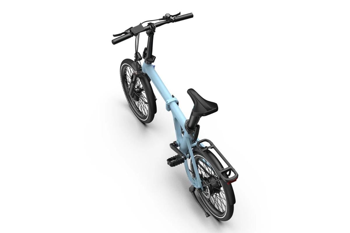 Air 20 Pro（ブルー）：21万8000円