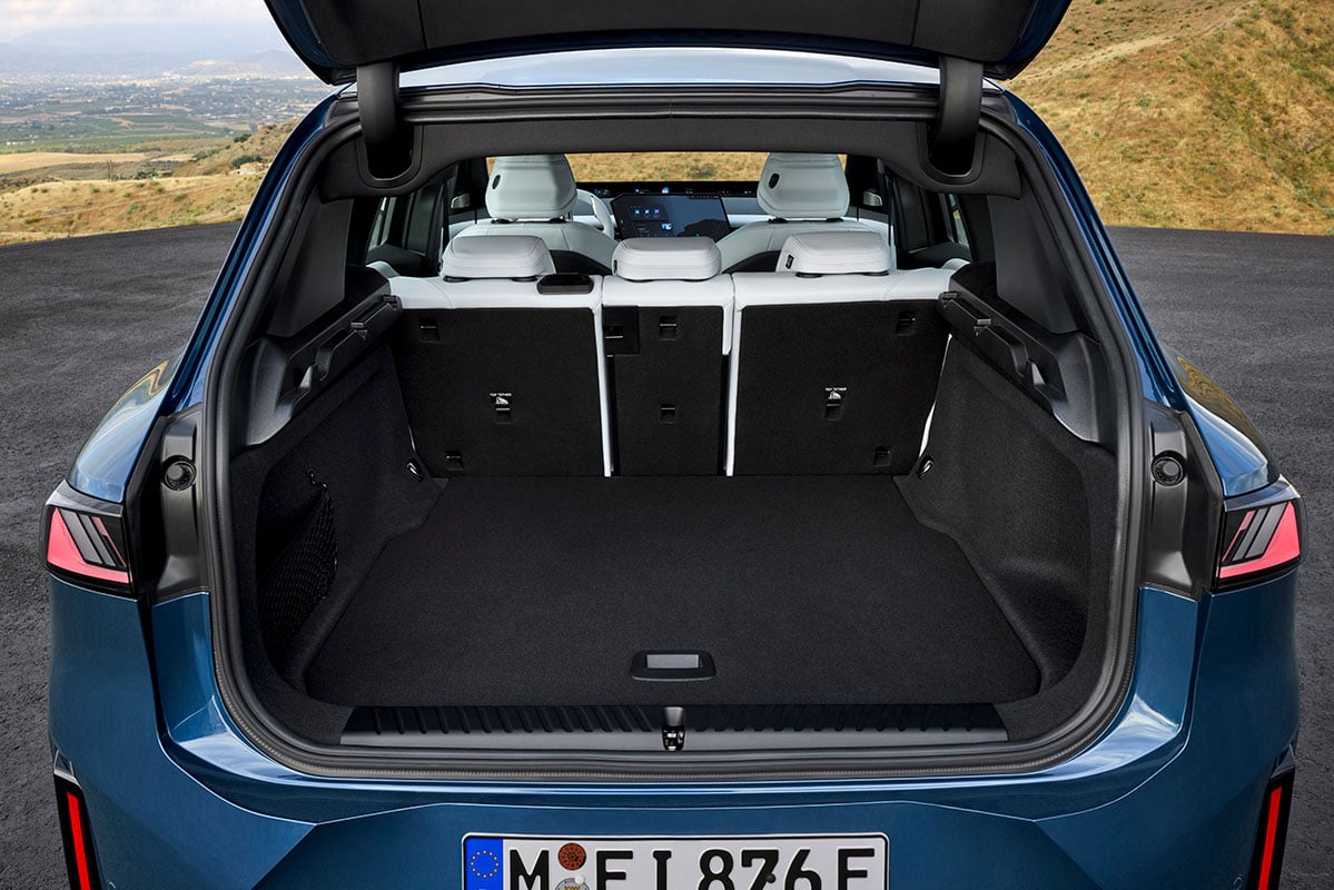 BMW新型「iX3」