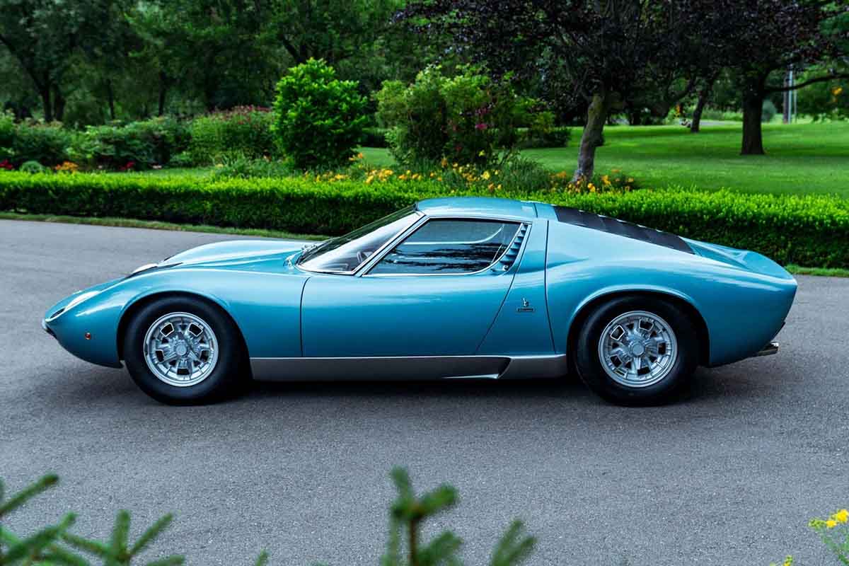 オークションに出品予定の1968年式ランボルギーニ「ミウラ P400S」(c)2026 BROAD ARROW Auctions