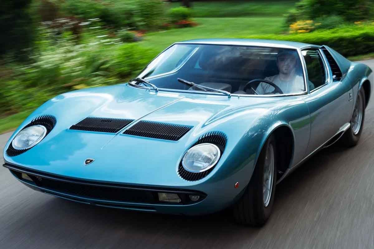 オークションに出品予定の1968年式ランボルギーニ「ミウラ P400S」(c)2026 BROAD ARROW Auctions
