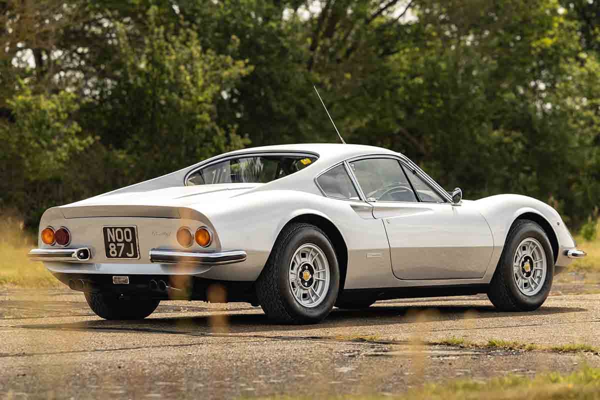 オークションに出品予定の1971年式「フェラーリ ディーノ246GT」Tom Gidden(c)2026 Courtesy of RM Sotheby's