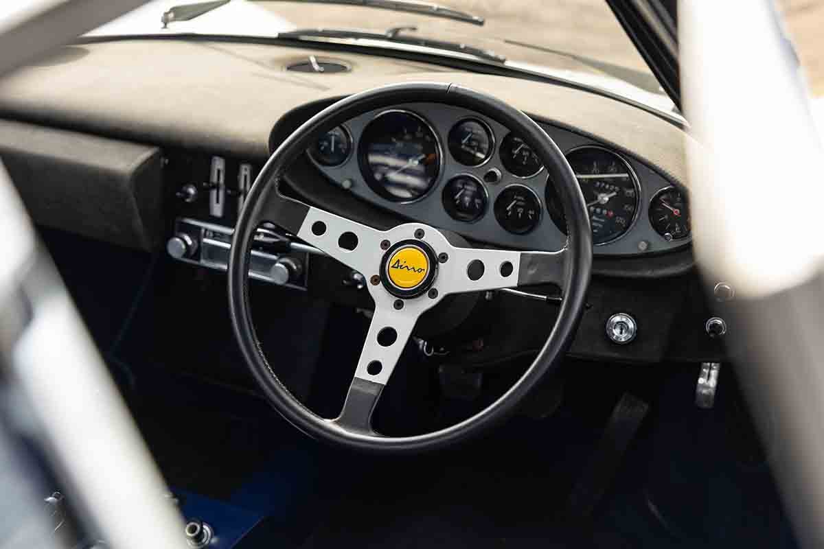 オークションに出品予定の1971年式「フェラーリ ディーノ246GT」Tom Gidden(c)2026 Courtesy of RM Sotheby's