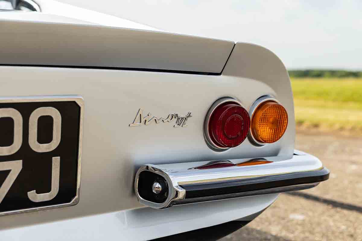 オークションに出品予定の1971年式「フェラーリ ディーノ246GT」Tom Gidden(c)2026 Courtesy of RM Sotheby's