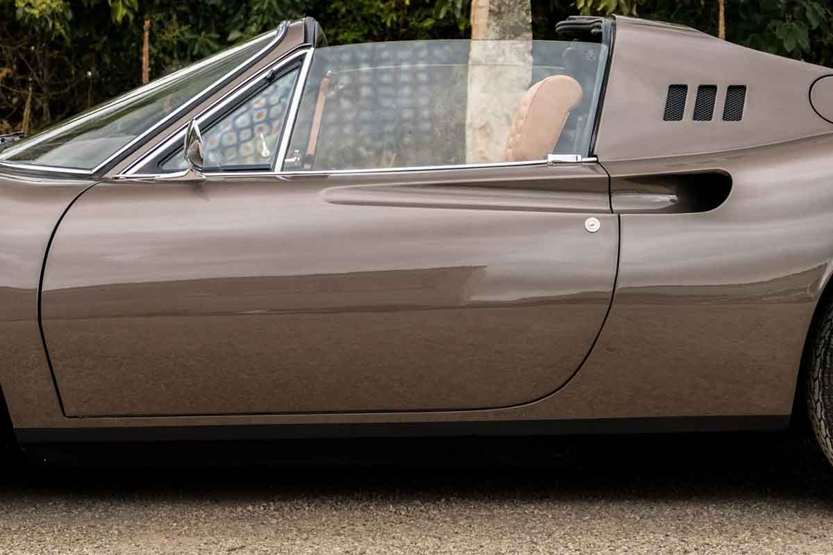 オークションに出品予定の1973年式「ディーノ246GTS」(c)2026 BROAD ARROW Auctions