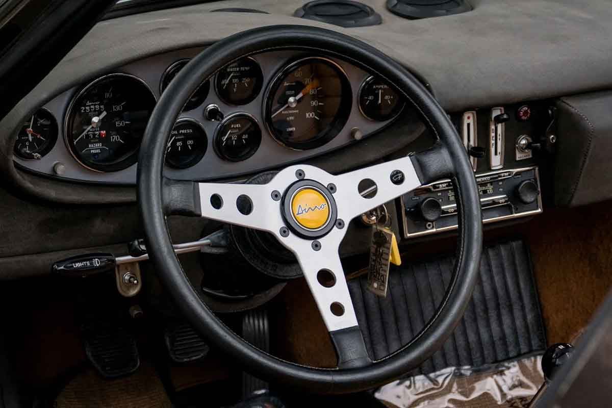 オークションに出品予定の1973年式「ディーノ246GTS」(c)2026 BROAD ARROW Auctions