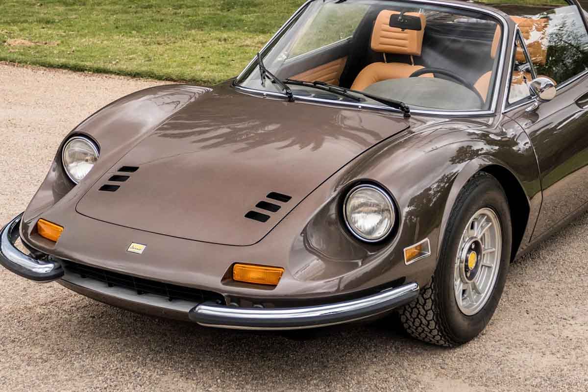 オークションに出品予定の1973年式「ディーノ246GTS」(c)2026 BROAD ARROW Auctions