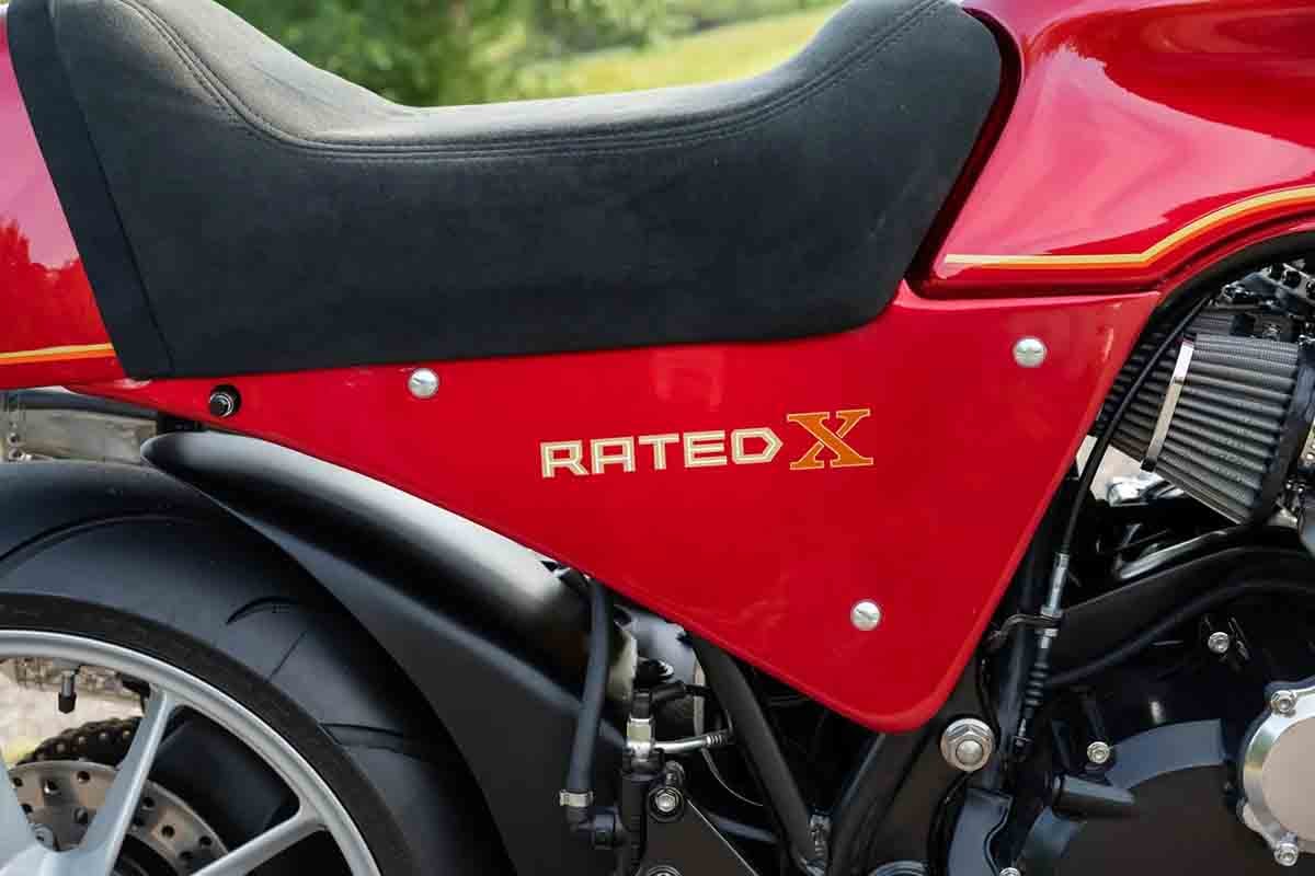 米国オンラインオークションに出品され落札された1981年式ホンダ「CBX」。カスタムされている