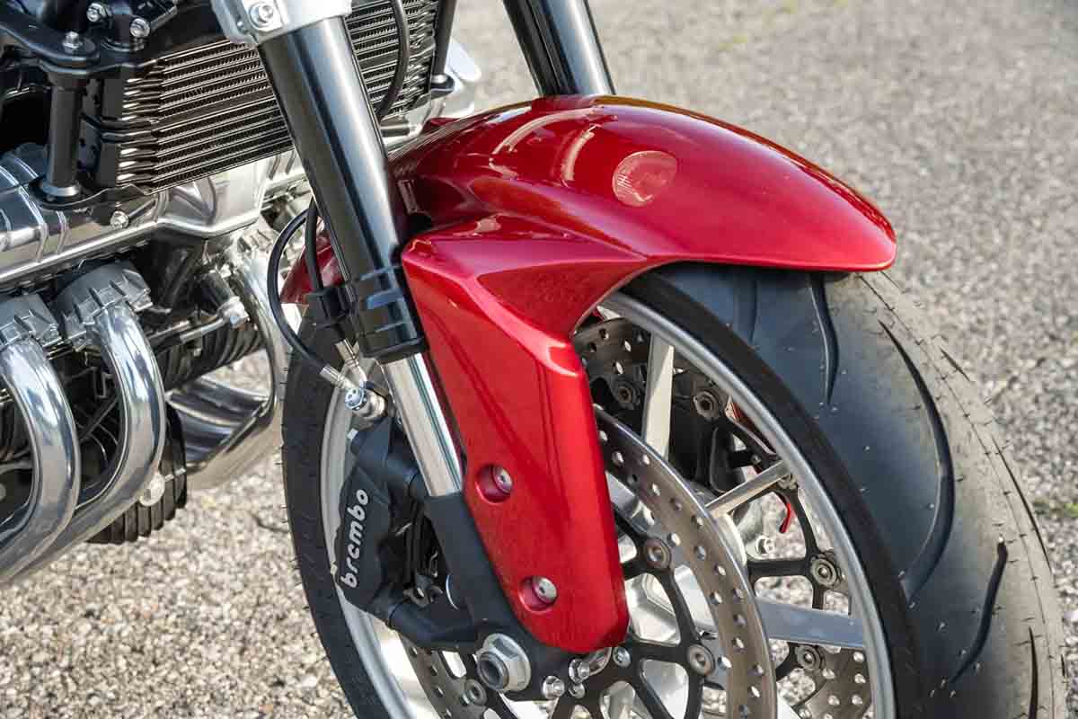 米国オンラインオークションに出品され落札された1981年式ホンダ「CBX」。カスタムされている
