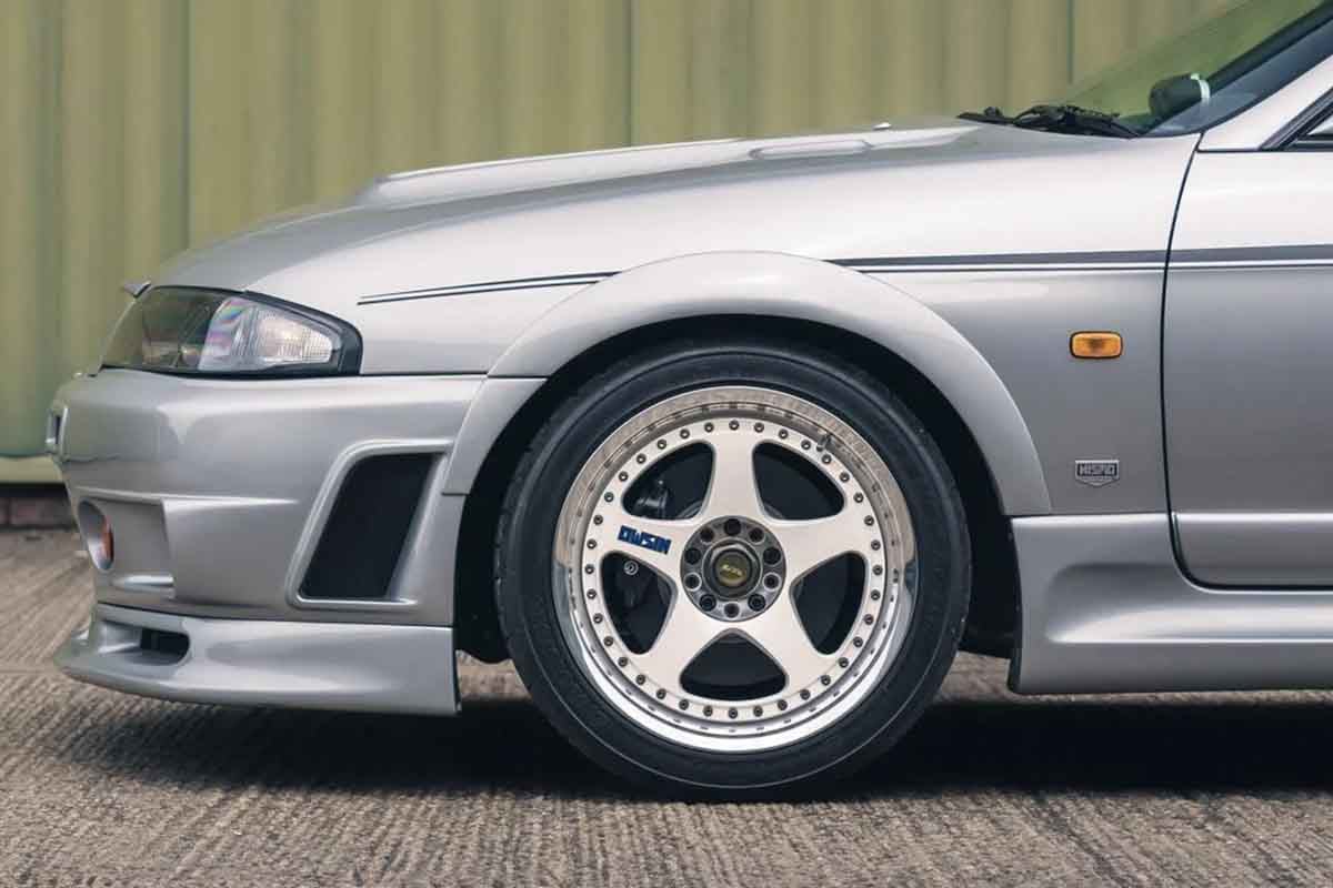 オークションに出品予定の1996年式日産「ニスモ400R」(c)2026 BROAD ARROW Auctions