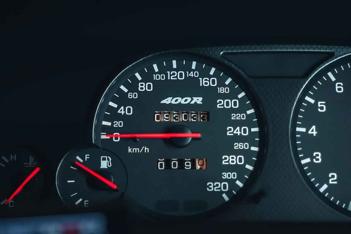 オークションに出品予定の1996年式日産「ニスモ400R」(c)2026 BROAD ARROW Auctions