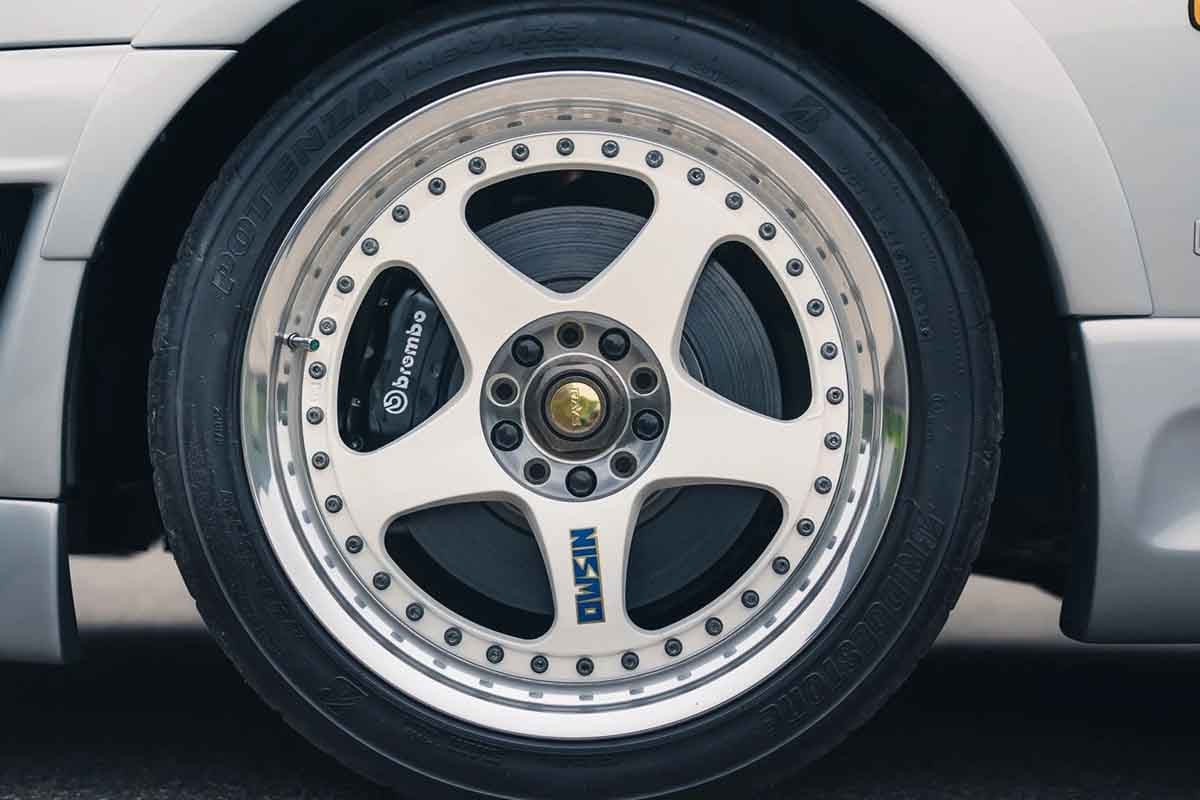 オークションに出品予定の1996年式日産「ニスモ400R」(c)2026 BROAD ARROW Auctions
