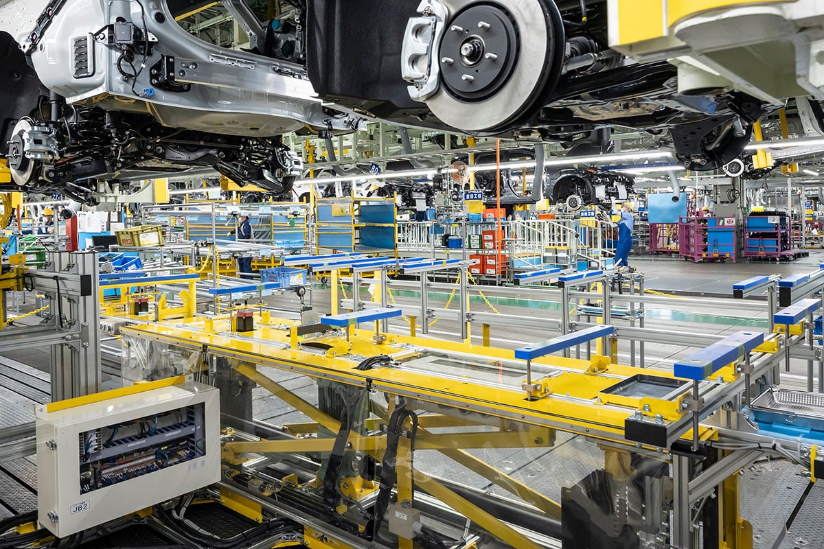 車両組み立て工程