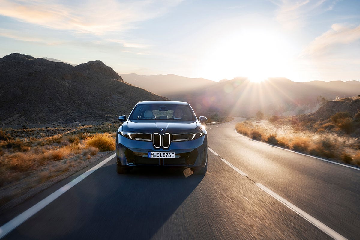 BMW新型「iX3」