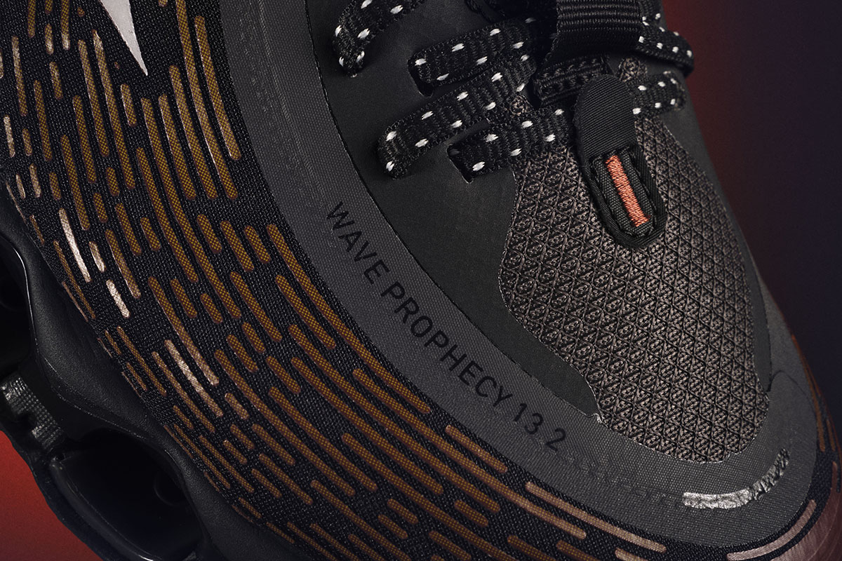 WAVE PROPHECY 13.2（チャコール×ホワイト×オレンジ）：2万5300円