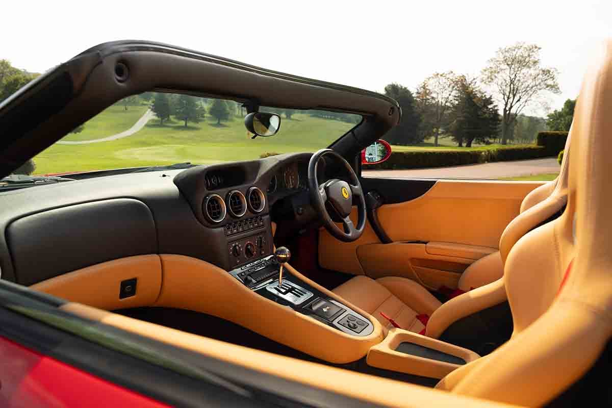 オークションに出品予定の2002年式「フェラーリ 550バルケッタ ピニンファリーナ」Tom Gidden(c)2026 Courtesy of RM Sotheby's
