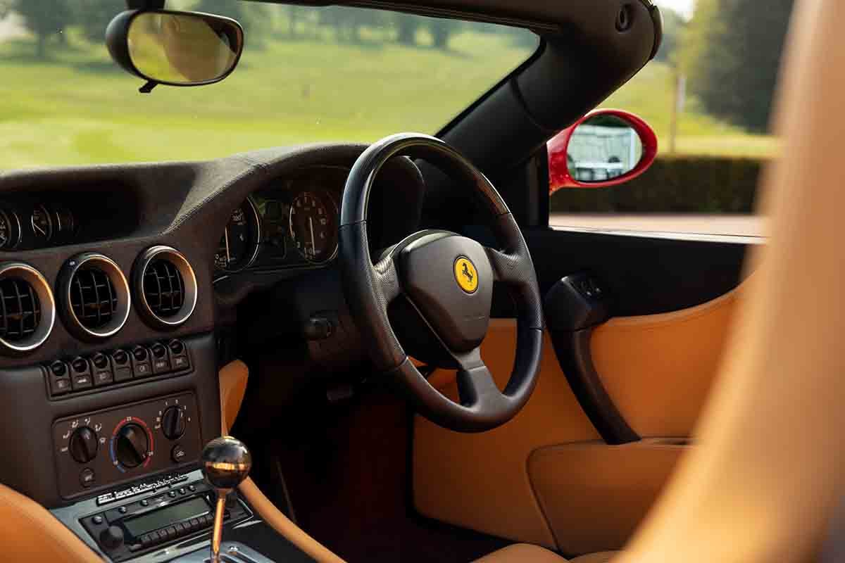 オークションに出品予定の2002年式「フェラーリ 550バルケッタ ピニンファリーナ」Tom Gidden(c)2026 Courtesy of RM Sotheby's