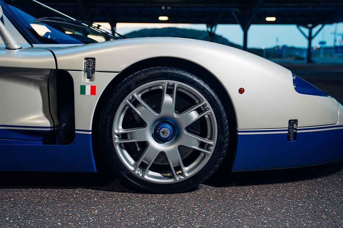 オークションに出品される2005年式マセラティ「MC12」Alex Penfold(c)2026 Courtesy of RM Sotheby's