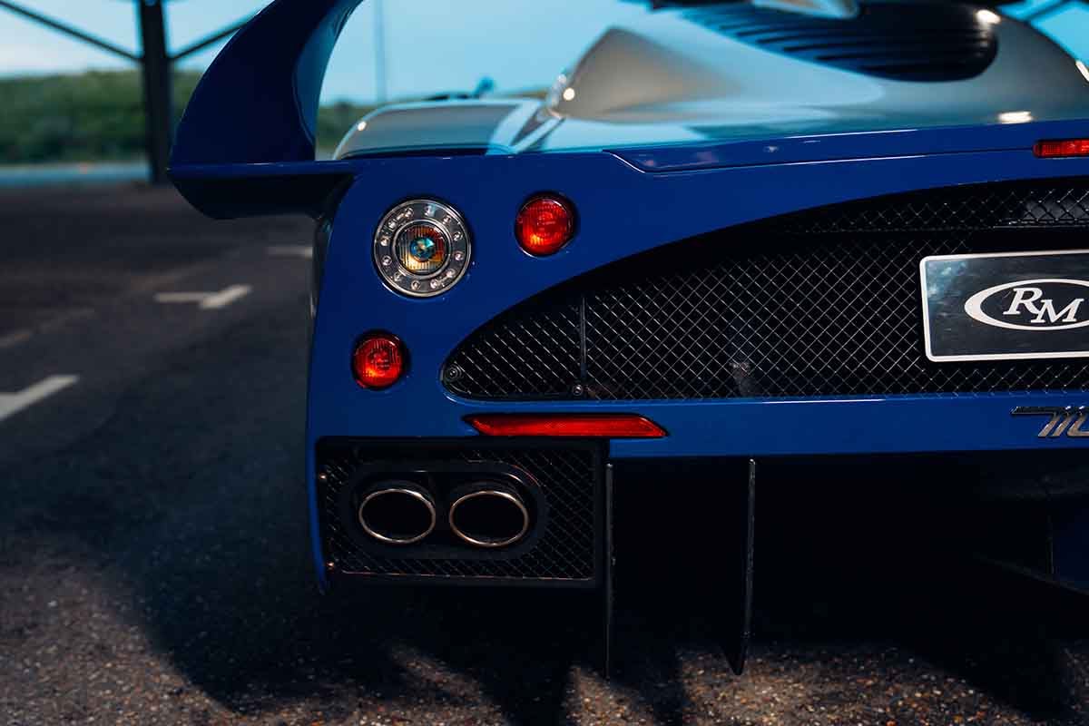 オークションに出品される2005年式マセラティ「MC12」Alex Penfold(c)2026 Courtesy of RM Sotheby's