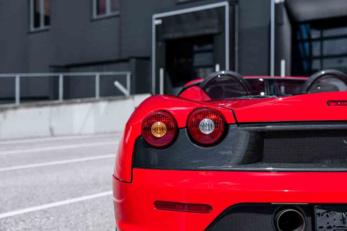 オークションに出品され落札された2009年式フェラーリ「スクーデリア・スパイダー 16M」David Dierlinger(c)2026 Courtesy of RM Sotheby's