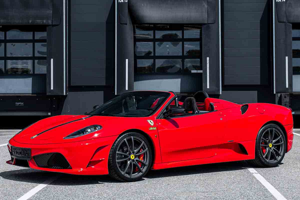 オークションに出品され落札された2009年式フェラーリ「スクーデリア・スパイダー 16M」David Dierlinger(c)2026 Courtesy of RM Sotheby's