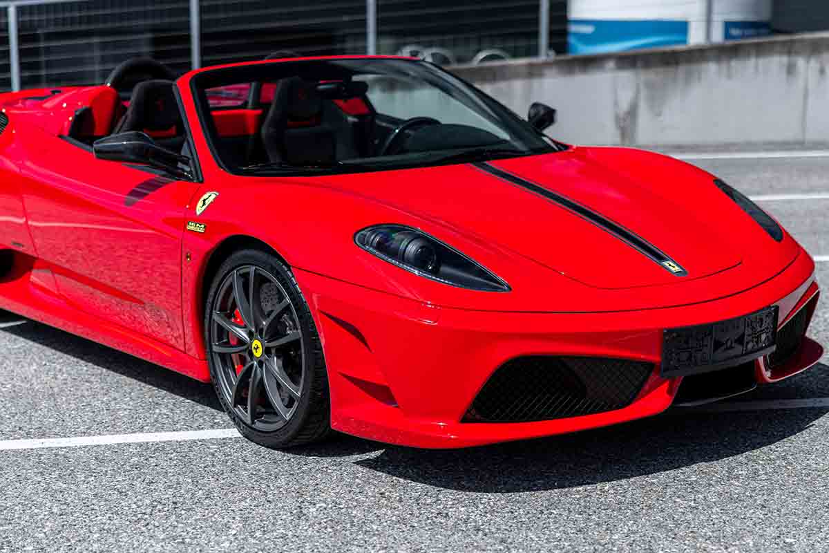 オークションに出品され落札された2009年式フェラーリ「スクーデリア・スパイダー 16M」David Dierlinger(c)2026 Courtesy of RM Sotheby's