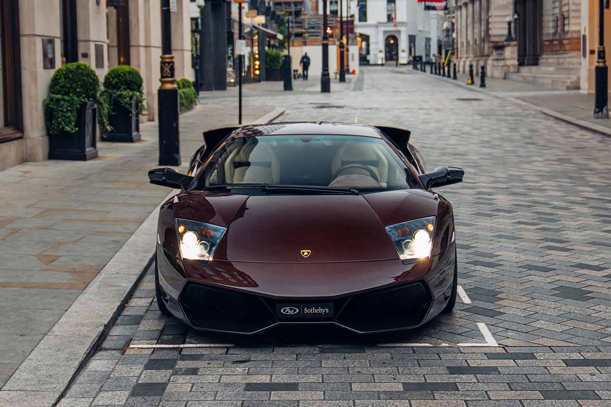 オークションに出品予定の2010年式ランボルギーニ「ムルシエラゴLP670−4 SV」Alex Penfold(c)2026 Courtesy of RM Sotheby's