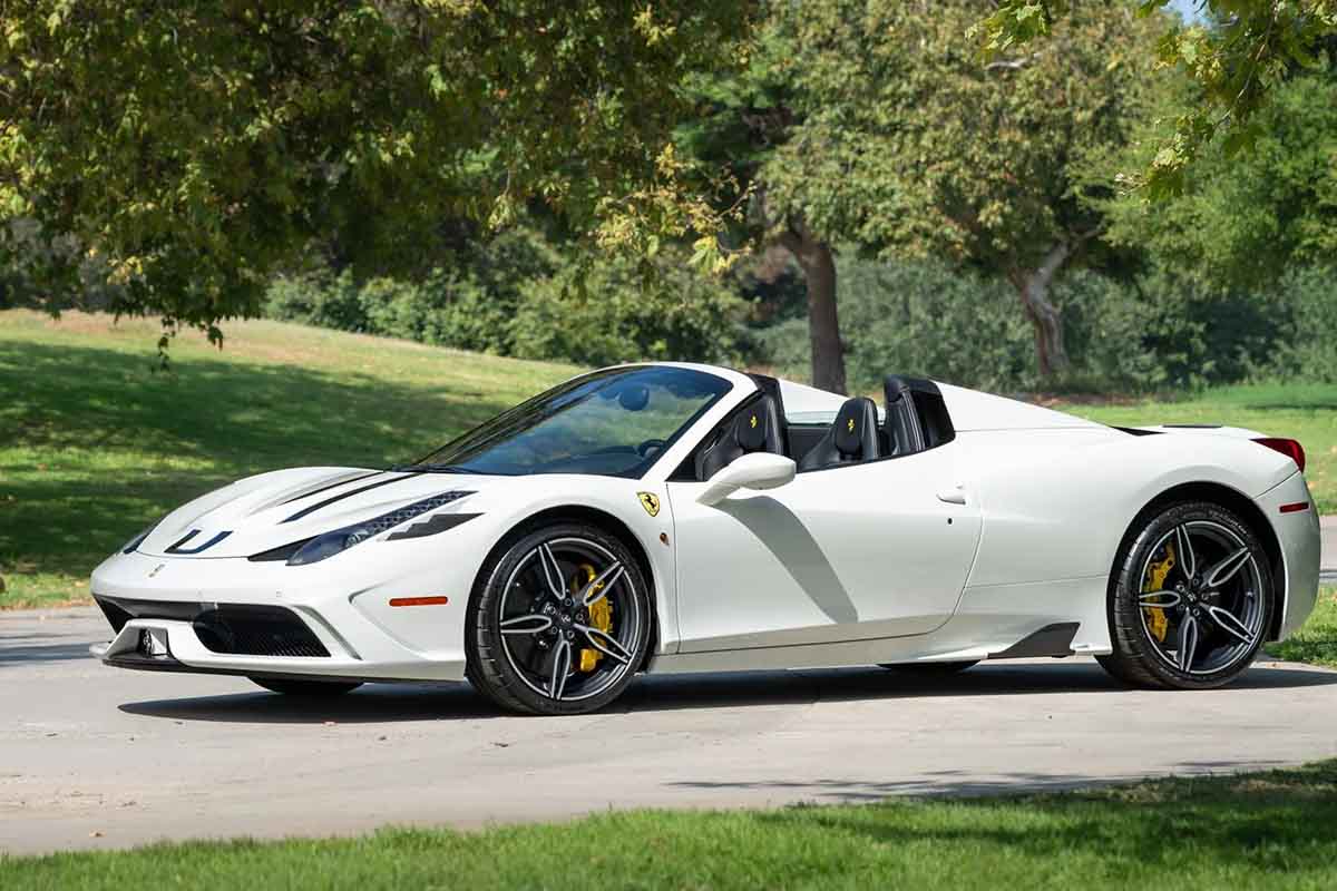 オークションに出品予定の2015年式フェラーリ「458スペチアーレA」(c)2026 BROAD ARROW Auctions