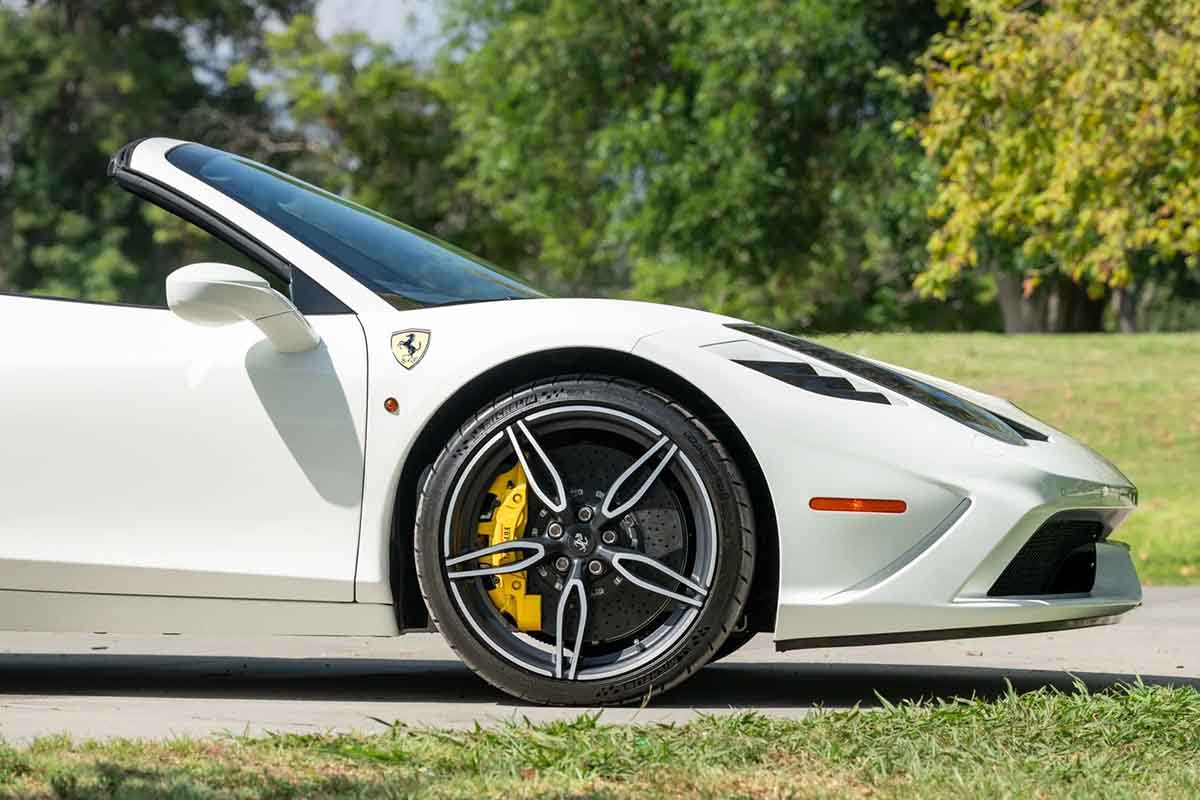 オークションに出品予定の2015年式フェラーリ「458スペチアーレA」(c)2026 BROAD ARROW Auctions
