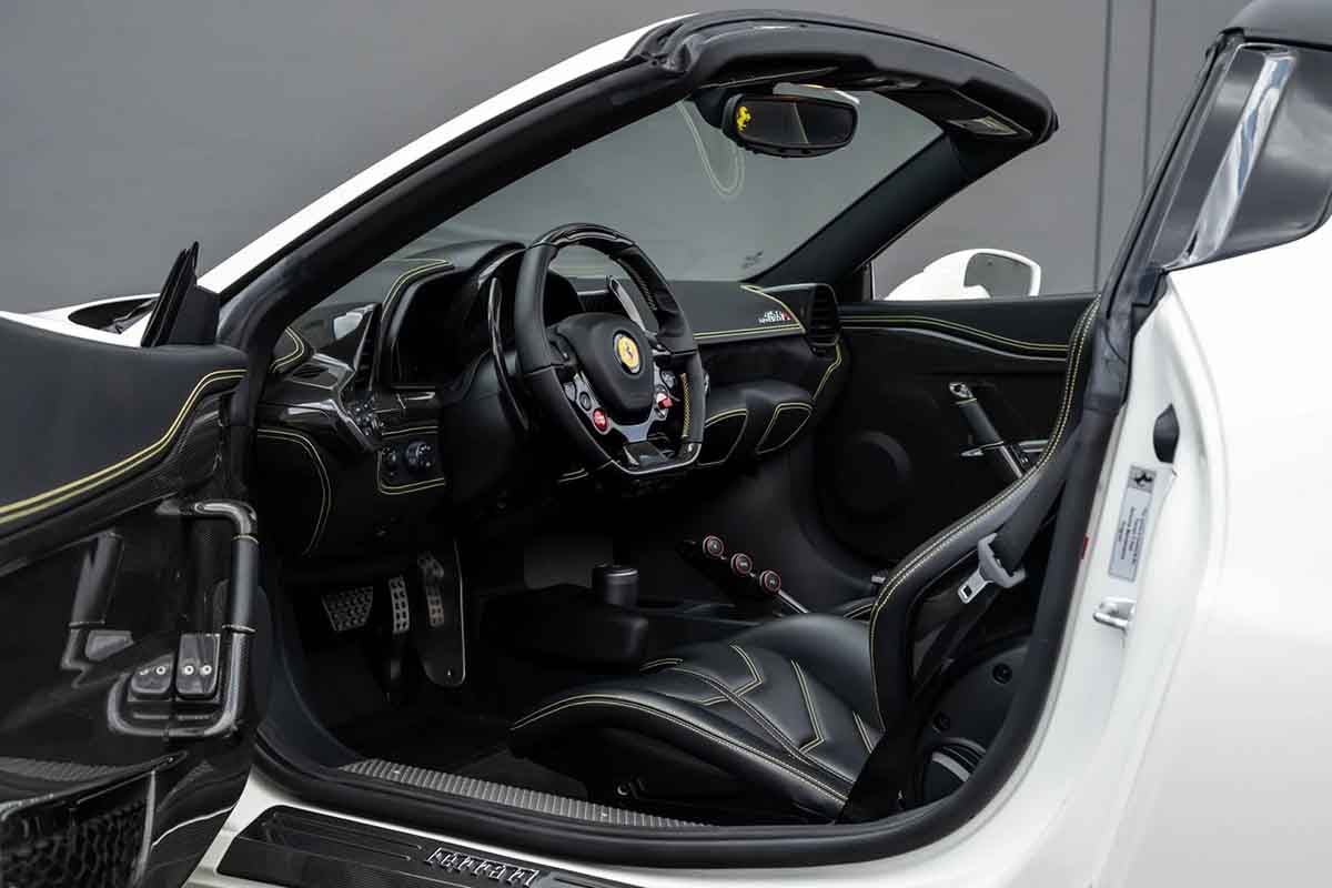 オークションに出品予定の2015年式フェラーリ「458スペチアーレA」(c)2026 BROAD ARROW Auctions