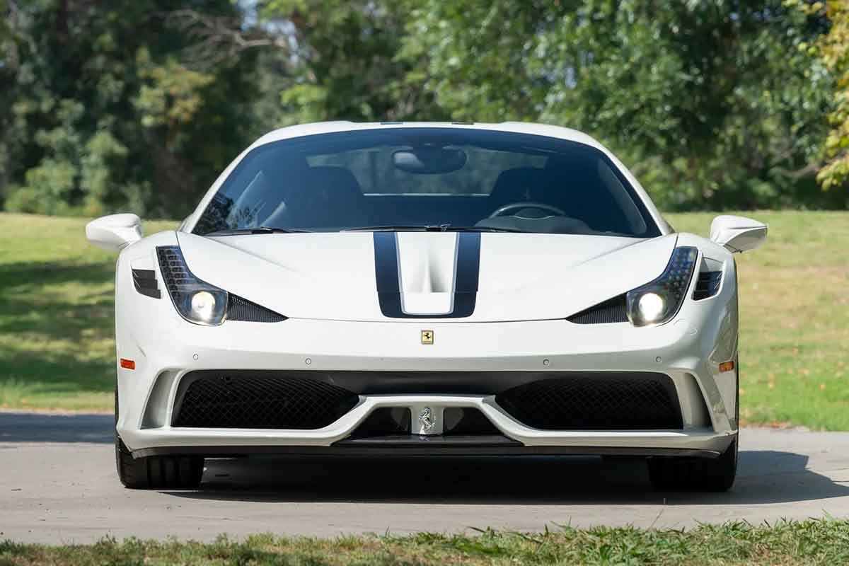 オークションに出品予定の2015年式フェラーリ「458スペチアーレA」(c)2026 BROAD ARROW Auctions
