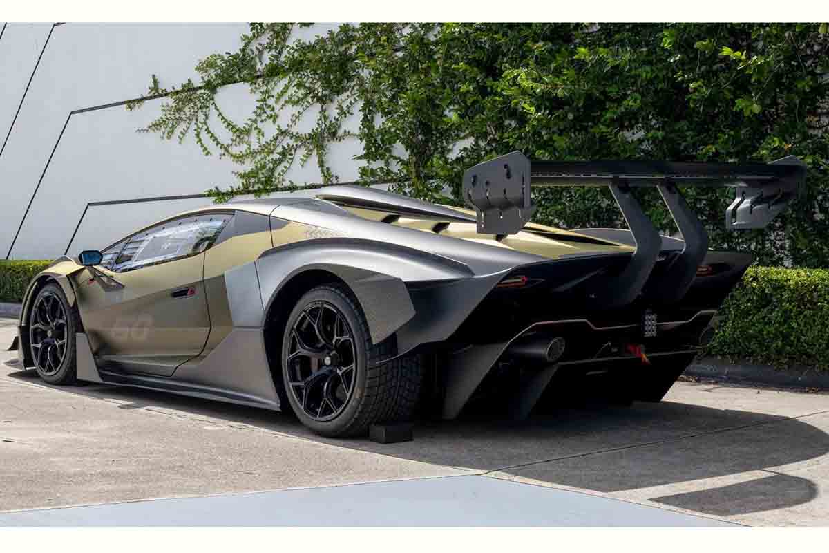 オークションに出品される予定の2021年式ランボルギーニ「エッセンツァSCV12」(c)2026 BROAD ARROW Auctions