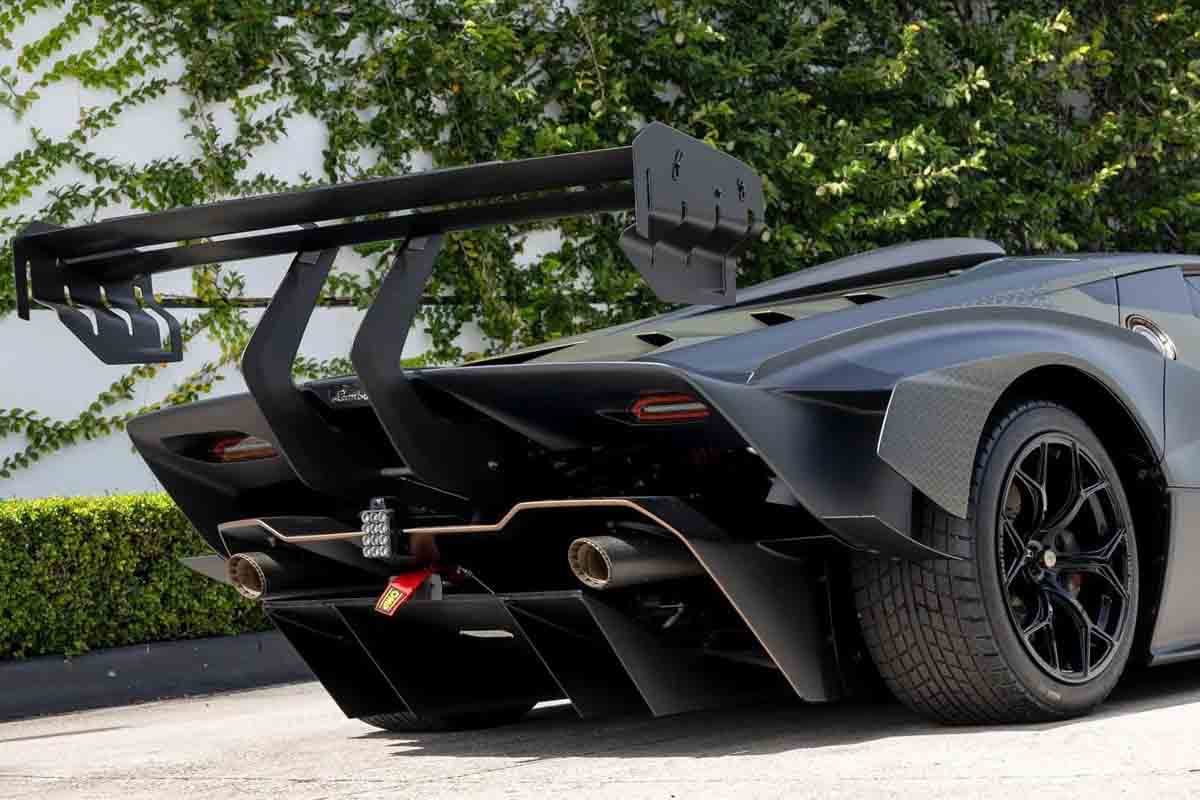 オークションに出品される予定の2021年式ランボルギーニ「エッセンツァSCV12」(c)2026 BROAD ARROW Auctions