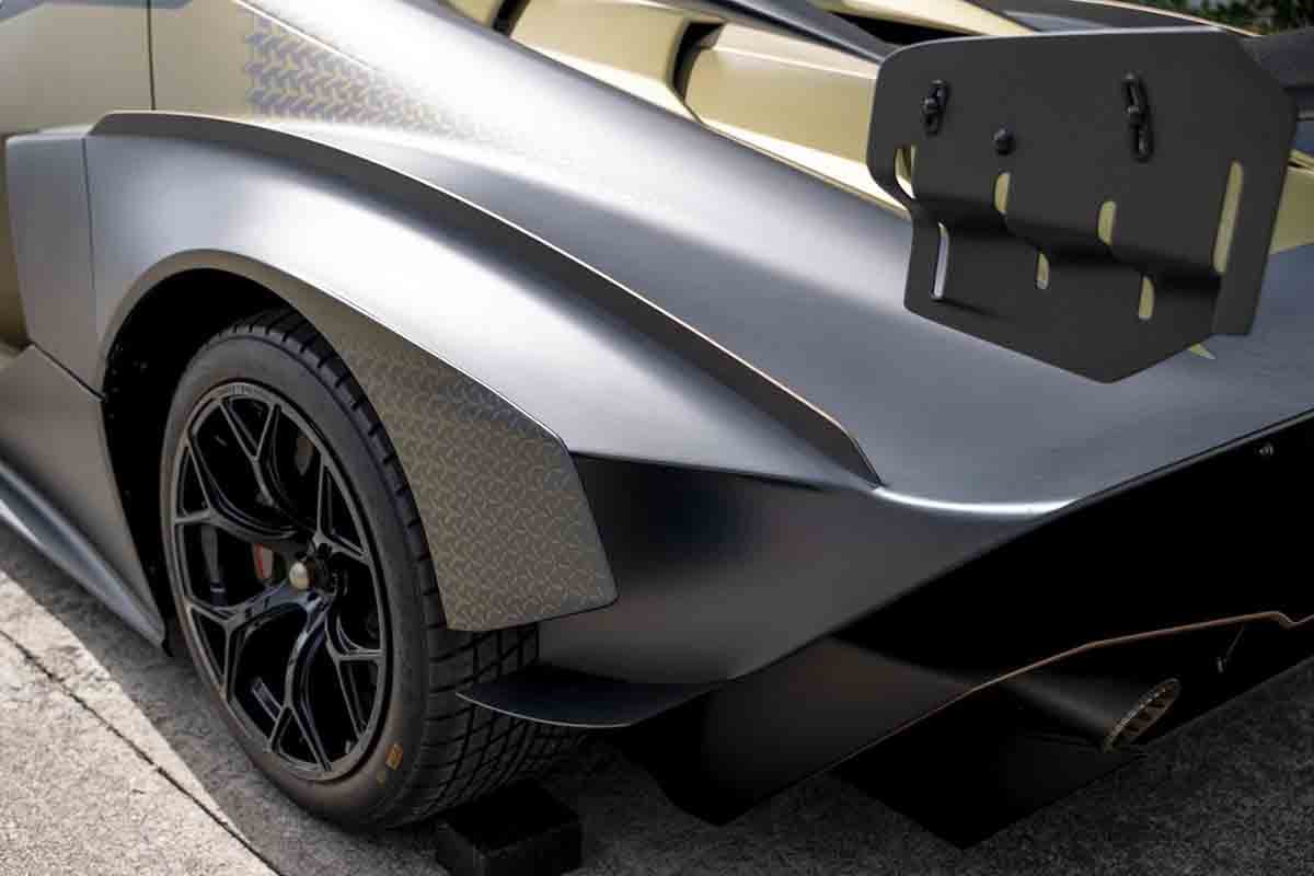 オークションに出品される予定の2021年式ランボルギーニ「エッセンツァSCV12」(c)2026 BROAD ARROW Auctions