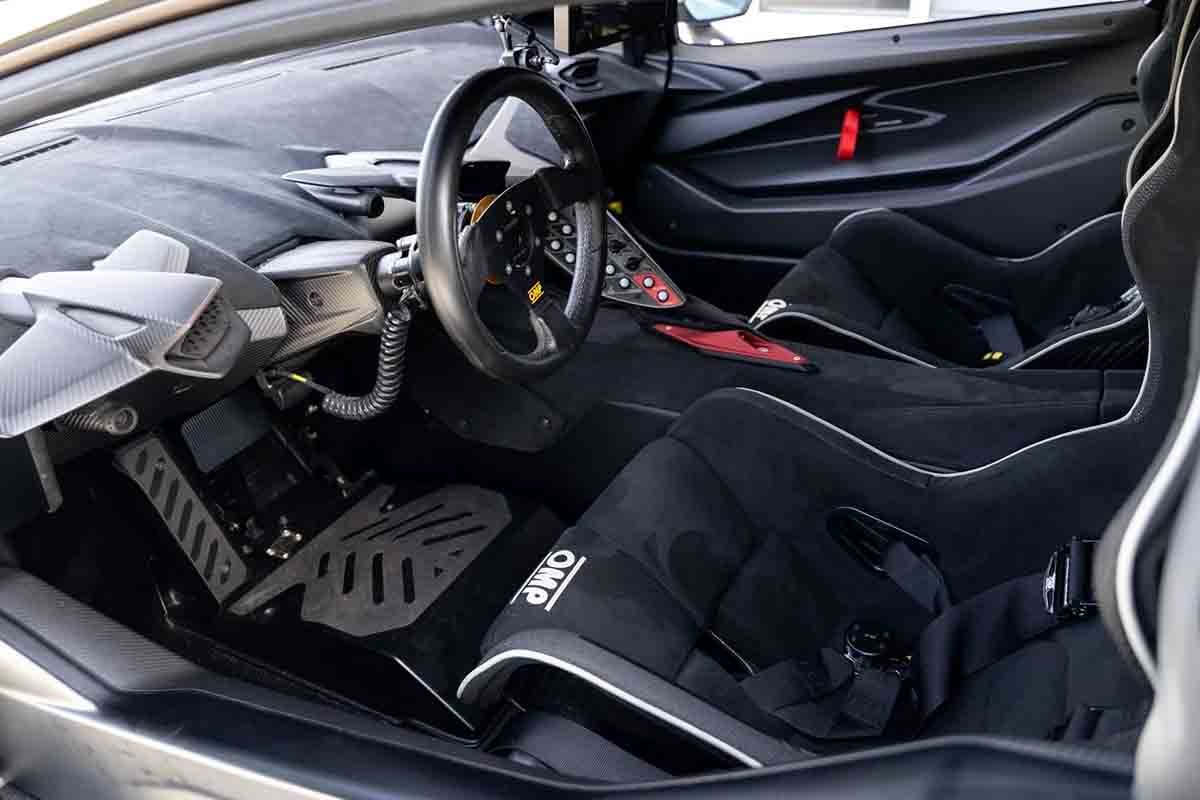 オークションに出品される予定の2021年式ランボルギーニ「エッセンツァSCV12」(c)2026 BROAD ARROW Auctions