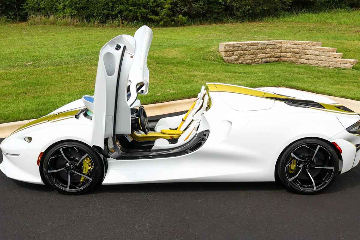 オークションに出品される予定の2021年式マクラーレン「エルバ」(c)2026 BROAD ARROW Auctions
