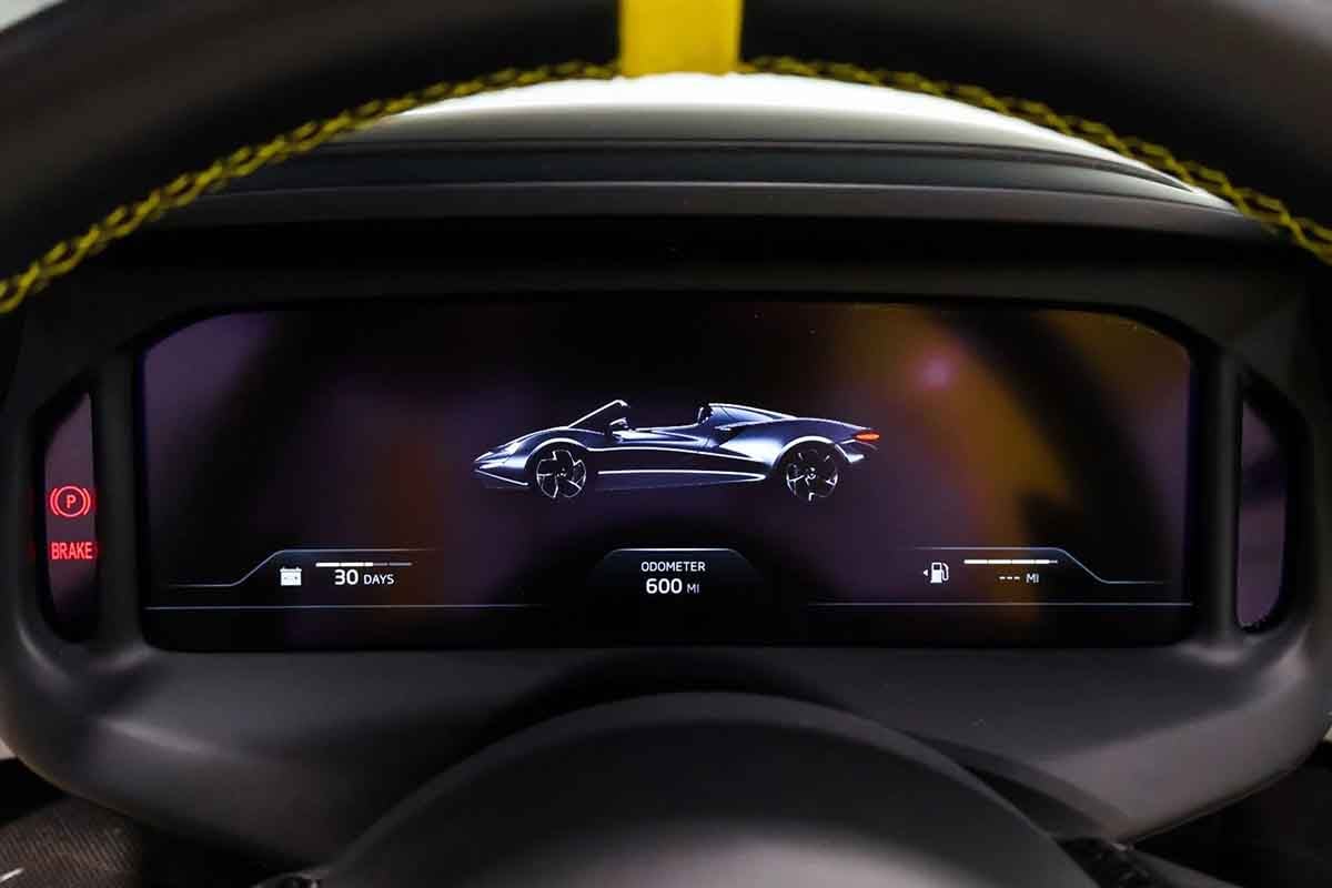 オークションに出品される予定の2021年式マクラーレン「エルバ」(c)2026 BROAD ARROW Auctions