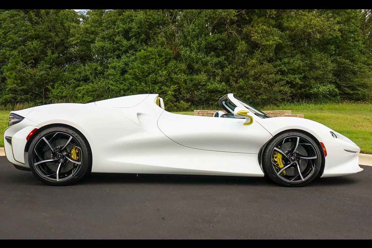 オークションに出品される予定の2021年式マクラーレン「エルバ」(c)2026 BROAD ARROW Auctions
