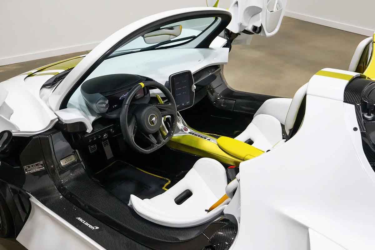 オークションに出品される予定の2021年式マクラーレン「エルバ」(c)2026 BROAD ARROW Auctions