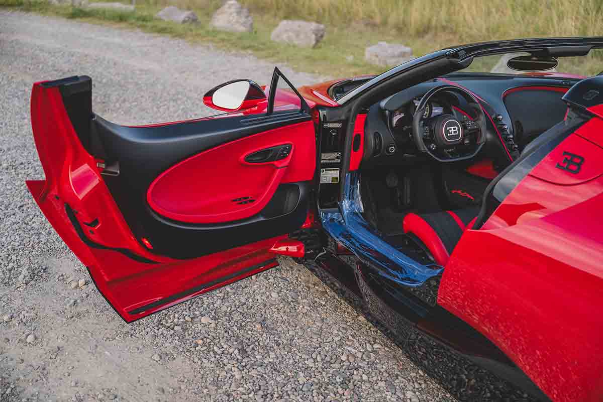 オークションに出品予定の2025年式ブガッティ「ミストラル」Darin Schnabel(c)2026 Courtesy of RM Sotheby's