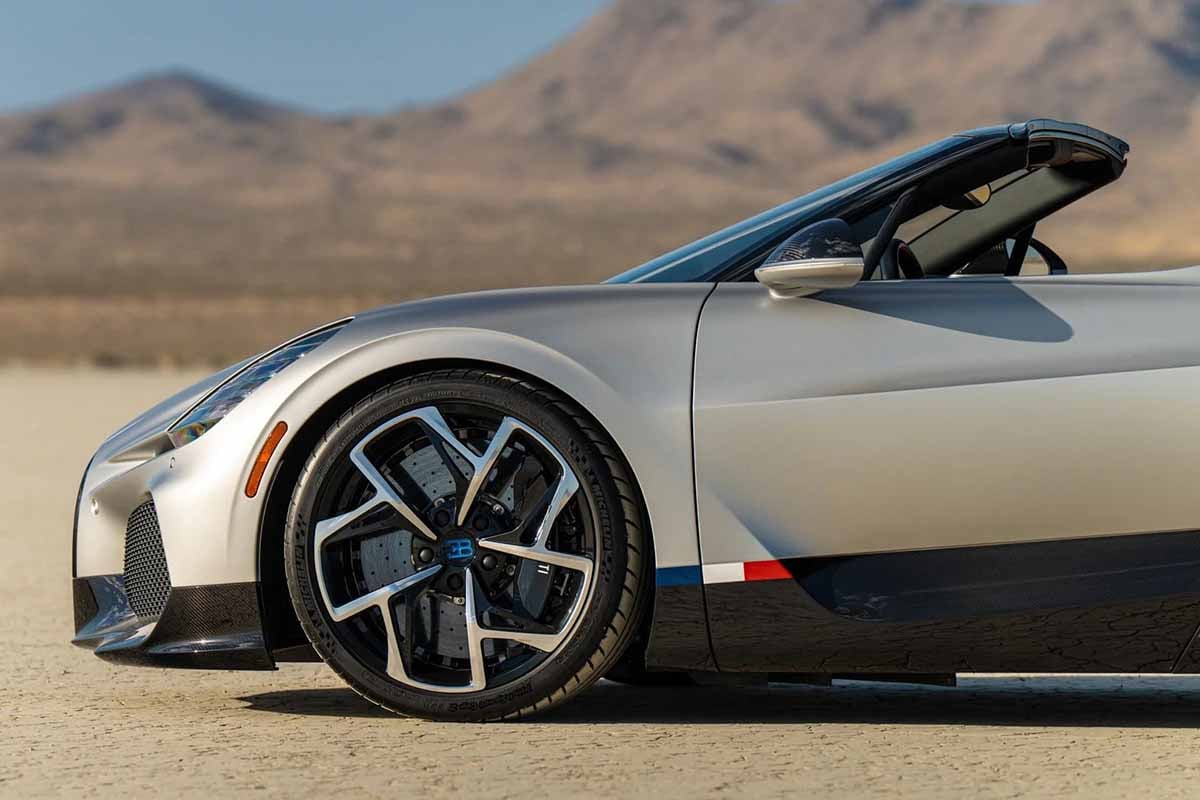 オークションに出品予定の2025年式ブガッティ「W16ミストラル」(c)2026 BROAD ARROW Auctions