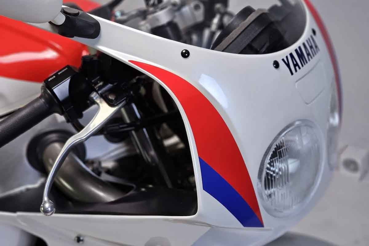 米国オンラインオークションに出品、落札された1989年式ヤマハ「FZR1000」